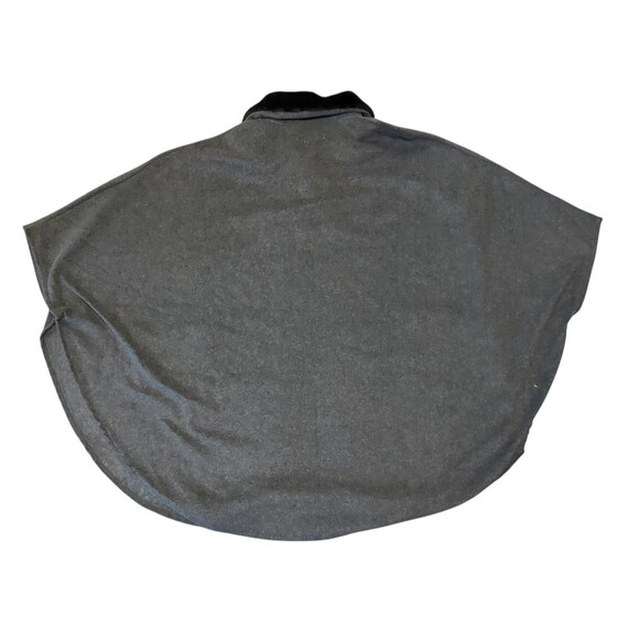 Le Moda Women’s Poncho Wrap Cape OS Gray W/ Black Faux Fur Collar Holiday - Picture 2 of 3